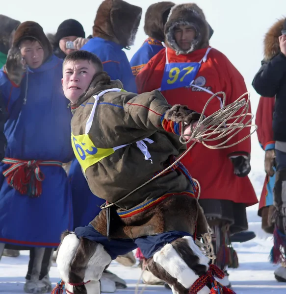 Nadym, Rússia - 15 de março de 2008: as férias nacionais - o Dia o — Fotografia de Stock