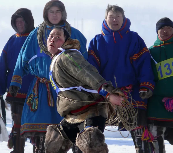 Nadym, Rússia - 15 de março de 2008: as férias nacionais - o Dia o — Fotografia de Stock