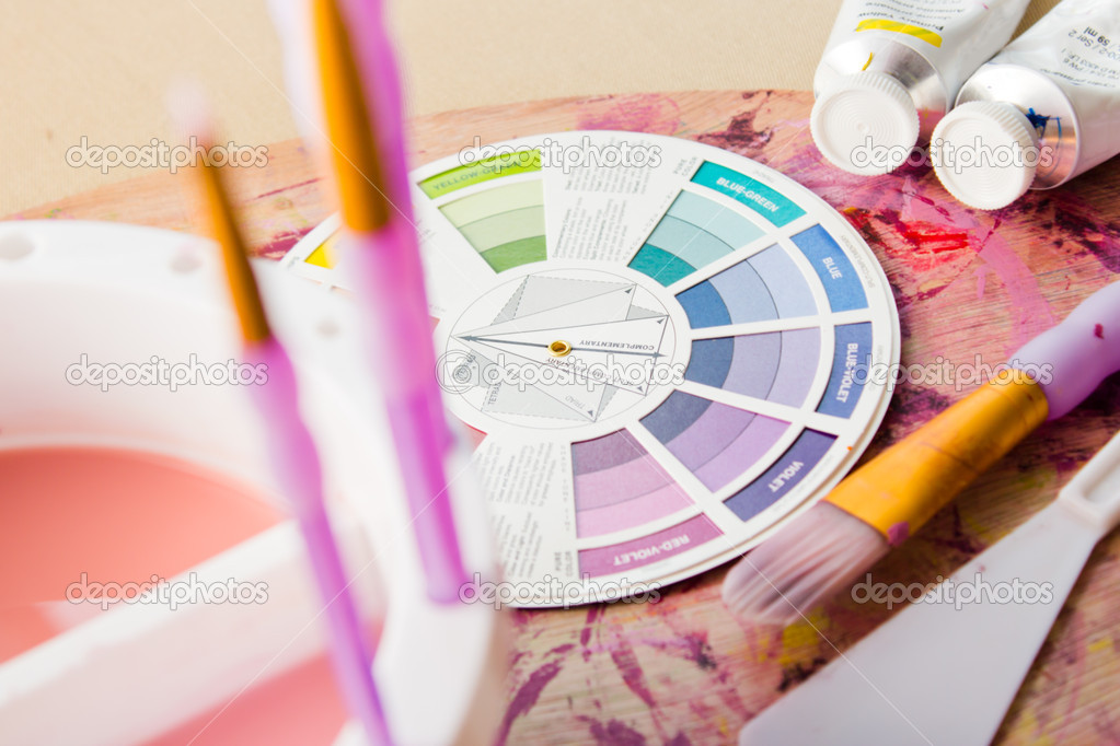 Colour Wheel and Painting Accessories Stock Photo by ©pohreen 21776767