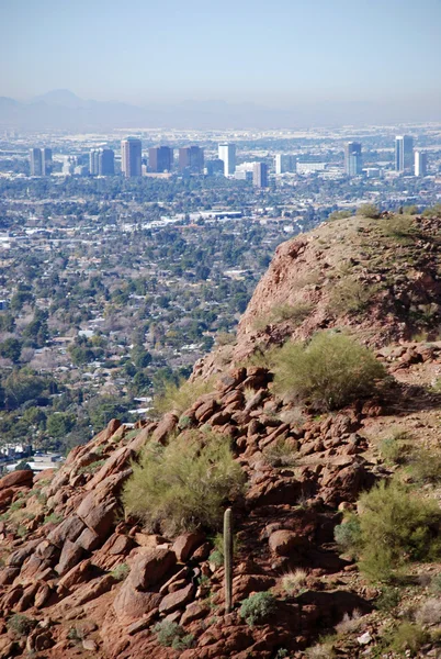 Phoenix Downtown: vista dal Camelback Mountain — Foto Stock