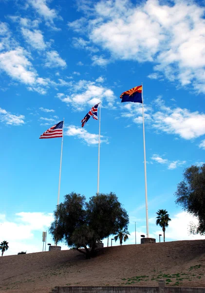 Le bandiere di Arizona, Gran Bretagna e Stati Uniti — Foto Stock