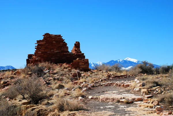 Wupatki and San Francisco Peaks — Stock Photo, Image