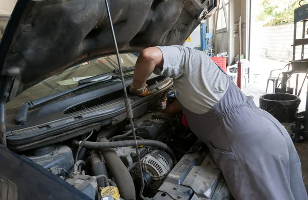 Autoservis uvnitř — Stock fotografie