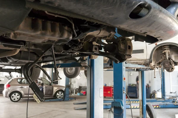 Servicio de coche dentro — Foto de Stock