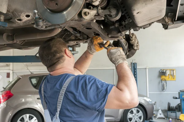 Car-service binnen — Stockfoto