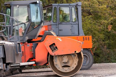 yol ve otoyol tamir ve inşaatı