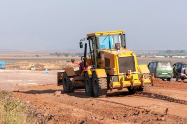 yol ve otoyol tamir ve inşaatı