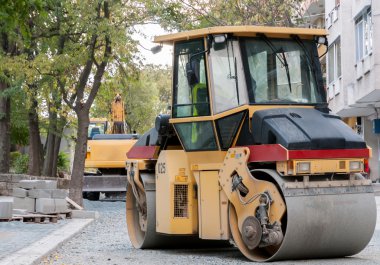yol ve otoyol tamir ve inşaatı