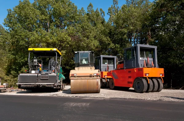 yol ve otoyol tamir ve inşaatı