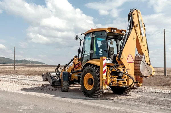 Byggande och reparation av vägar och motorvägar — Stockfoto