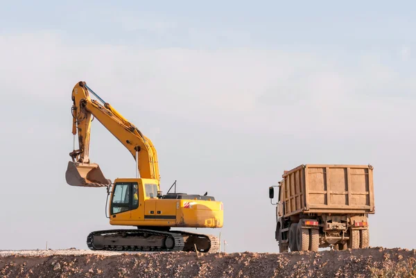 Bau und Reparatur von Straßen und Autobahnen — Stockfoto