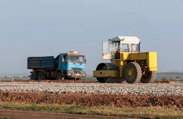 Construcción y reparación de carreteras y autopistas — Foto de Stock