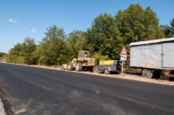 Construcción y reparación de carreteras y autopistas — Foto de Stock