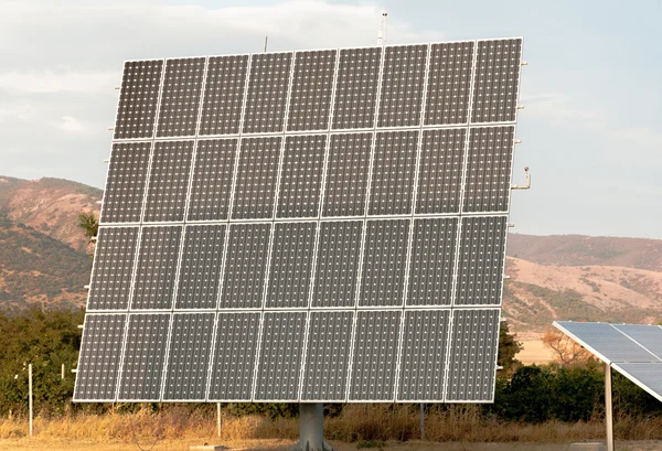 Paneles solares (energía alternativa) ) — Foto de Stock