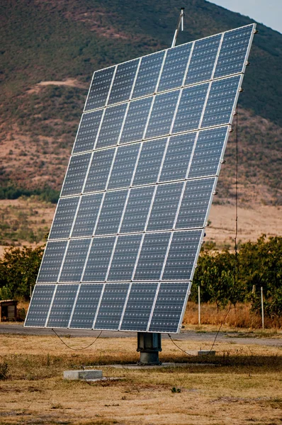 太陽電池パネル (代替エネルギー) — ストック写真