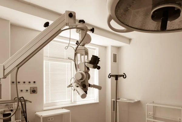 Salas terapêuticas e diagnósticas com equipamentos médicos — Fotografia de Stock