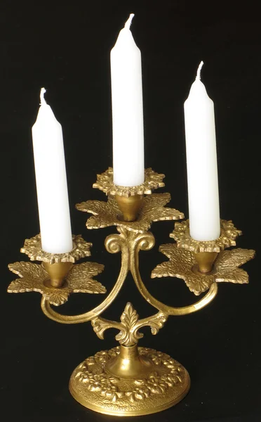 Candelabro con tres velas — Foto de Stock