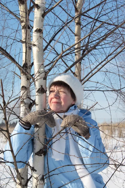 Woman and birch — Stock Photo, Image