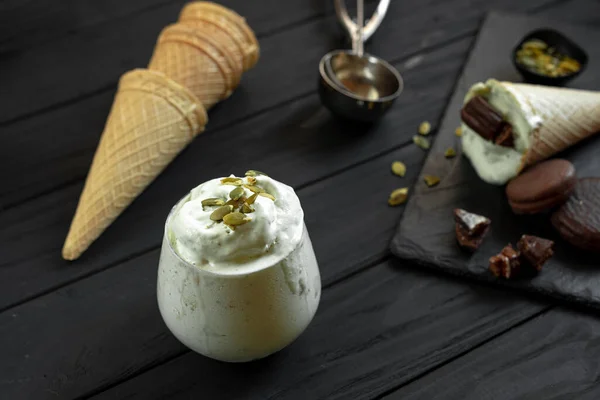 Homemade Pistachio Ice Cream Dark Background Ingredients Making Ice Cream — Fotografia de Stock