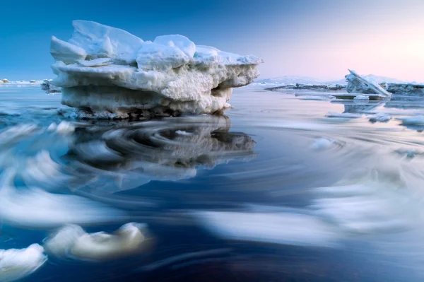 Icebergs — Stock Photo, Image