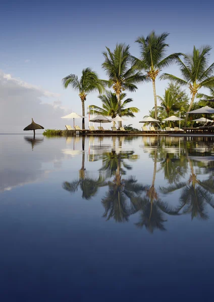Mauritius - the fine vacation spot at any time years. Good hotels and excellent beaches. Warm sea. — Stock Photo, Image