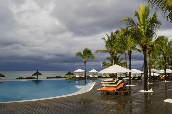 Mauritius - the fine vacation spot at any time years. Good hotels and excellent beaches. Warm sea. — Stock Photo, Image