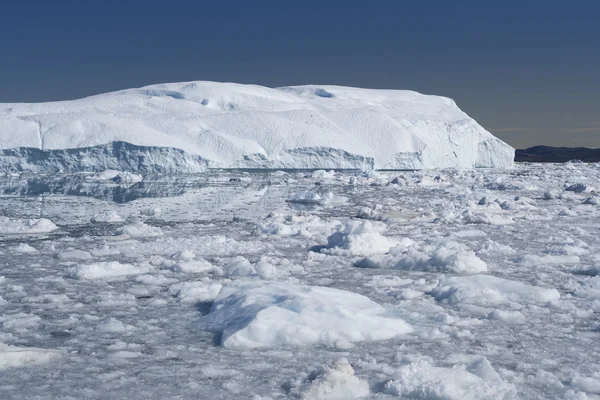 冰川和格陵兰的冰山 — 图库照片#