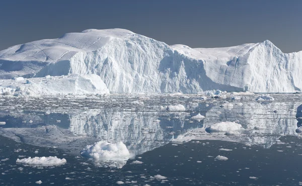 Glaciärer och isberg i Grönland — Stockfoto