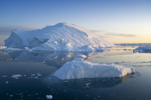 Glaciers et icebergs du Groenland — Photo