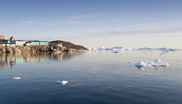 Glaciärer och isberg i Grönland — Stockfoto