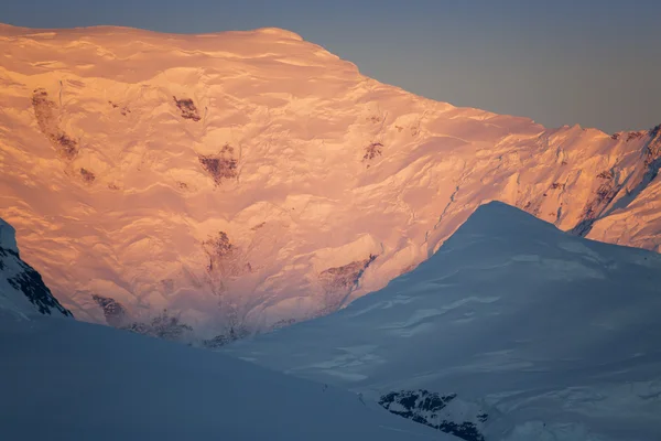 Geleiras e icebergues da Península Antártica — Fotografia de Stock