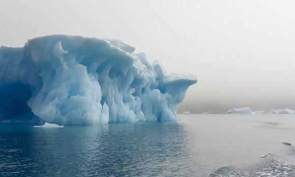 Icebergs de Groenlandia . —  Fotos de Stock
