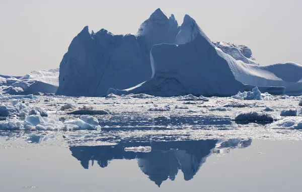 Blauwe ijsbergen van Groenland — Stockfoto
