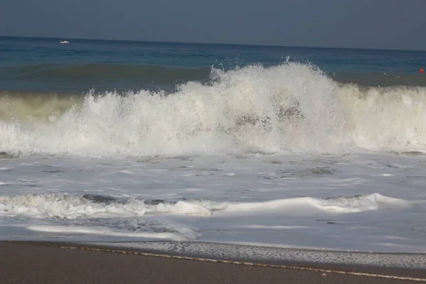 Den Stänk Vågor Kusten Alanya — Stockfoto