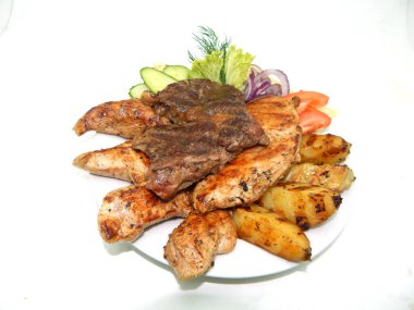 Et tabağı, tavuk, domuz eti, marul yaprağında biftek.