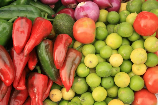 Paprika Limetten und Tomaten — Stockfoto