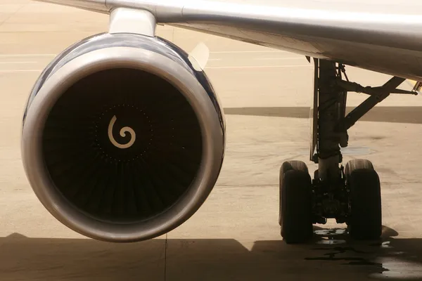 Engine and Landing Gear — Stock Photo, Image