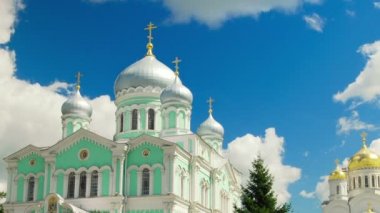 Yeşil marul salatası