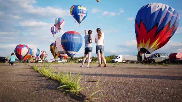 The XVII-th Velikie Luki International Balloon Meet — Stock Video