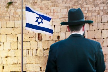 Yahudi görünümünde nadir ağlama batı duvarı arka planda jerusal