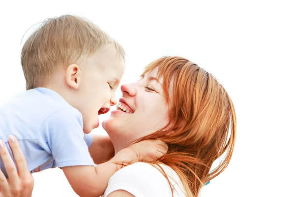 Felice madre e figlio su bianco — Foto Stock