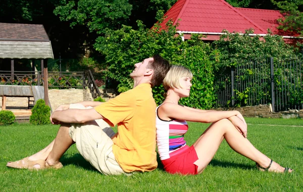 Serene couple in their country house yard — Stock Photo, Image