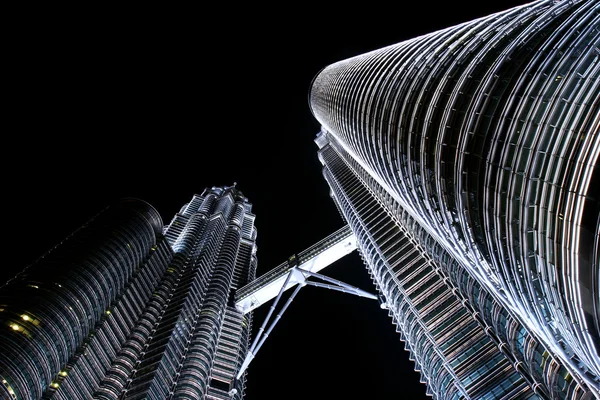 Torri Petronas di notte — Foto Stock