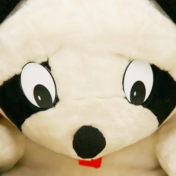 Голова игрушечной панды крупным планом — стоковое фото