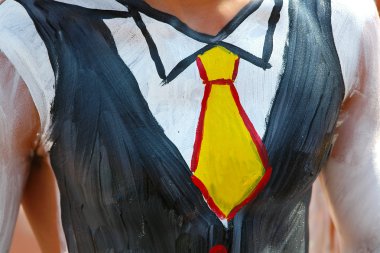 boyalı smokin erkek torso