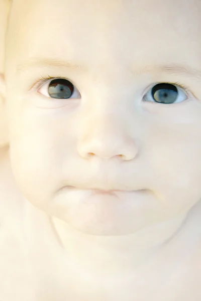 Aus nächster Nähe niedliches Babyporträt — Stockfoto