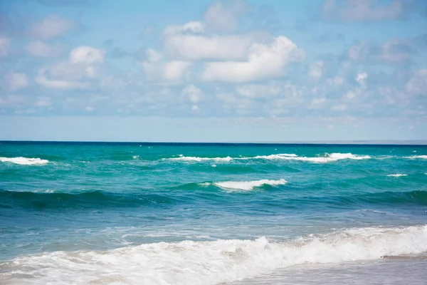 Vista al mar abstracta con cielo —  Fotos de Stock