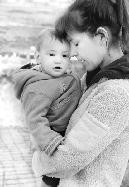 Mother and son outdoor portrait — Stock Photo, Image