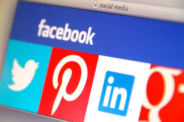 Meest populaire sociale media zijn kwetsbaar voor bedreigingen van de veiligheid — Stockfoto