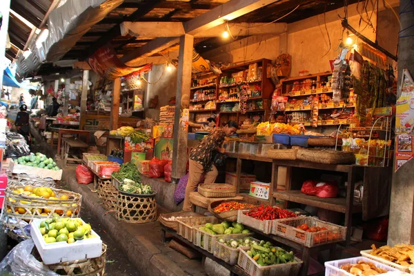 Traditional Food Stalls at the Sprawling Klungkung Market — Stock Photo, Image